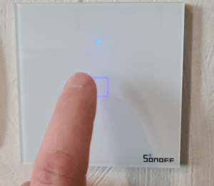 Modification de l’interrupteur Sonoff T1EUC1 version Wifi (utilisation du buzzer intégré)